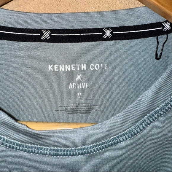 Kenneth Cole active Gray Short Sleeve Tee Relaxed Fit NWOT - Picture 3 of 4